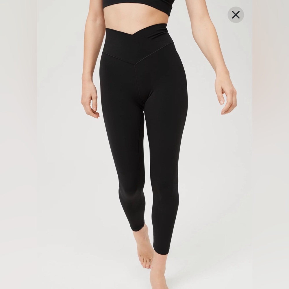 OFFLINE By Aerie Real Me High Waisted Crossover Legging Black Size Large